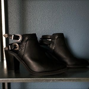 Missguided Black Western Detailed Booties